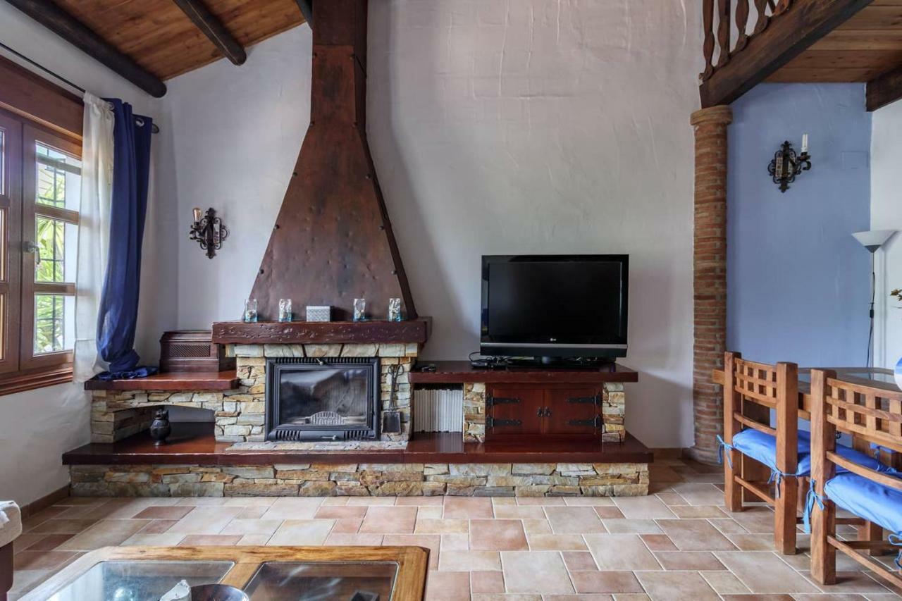 Encantadora Casa Con Piscina Privada Y Chimenea Padul Exterior photo